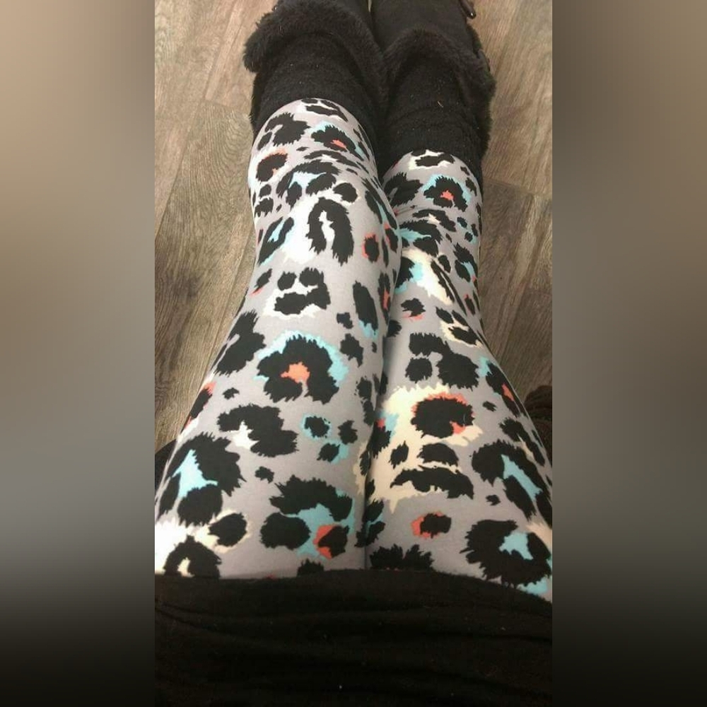 One Size Leopard Print Leggings on Grey Background